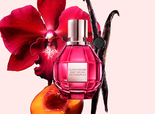 Shop the Flowerbomb Collection Viktor Rolf Official Site